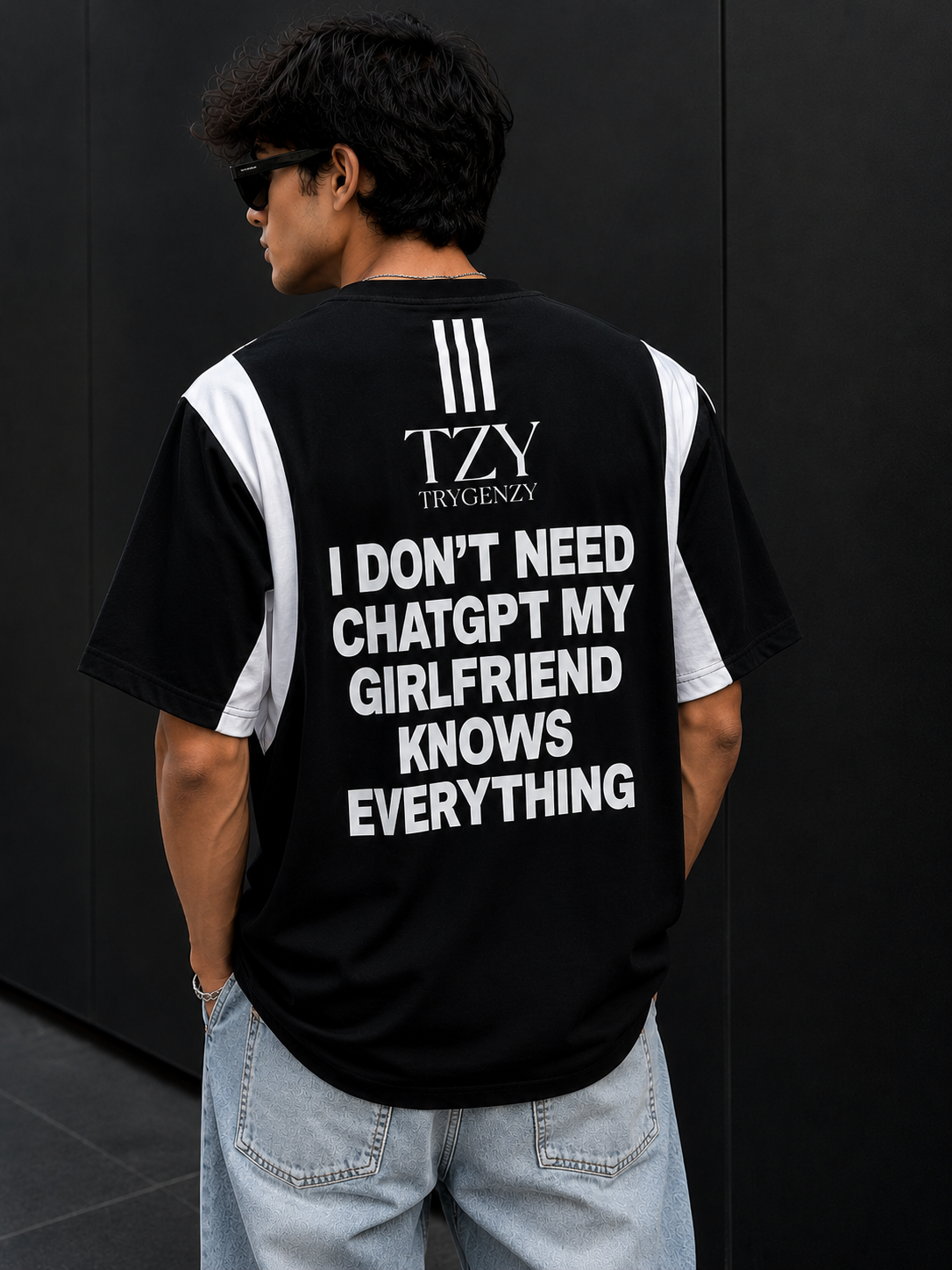 I Don’t Need ChatGPT My Girlfriend Knows Everything Oversized T Shirt